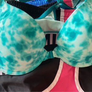 VS pink bra front latching bra